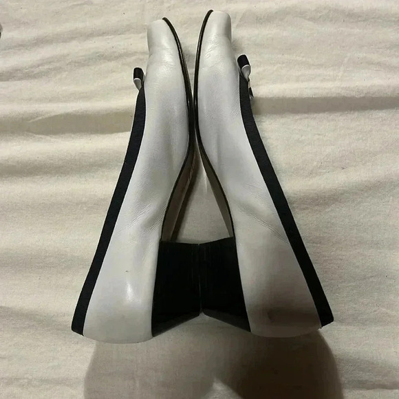 [10] Salvatore Ferragamon White Black lillaz Vara  Bow Pumps Heel Shoes - Picture 2 of 12